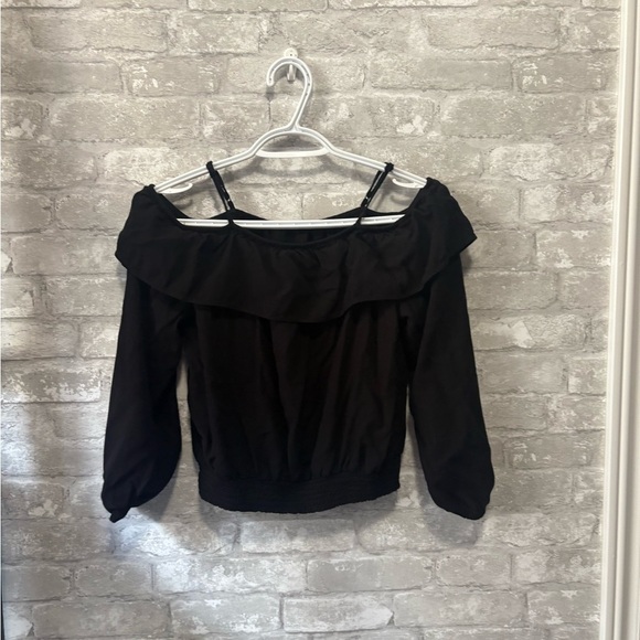 XXS Elegant Black Off-Shoulder Women's Top perfect for spring and summer - Picture 1 of 2